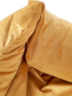 Woefwoef hondenmand velvet geel Nu 80x67cm &euro;59,99